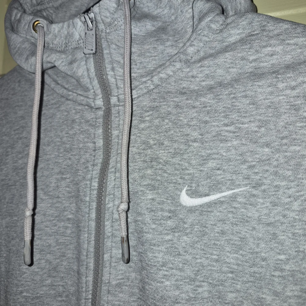 Nike Girl's Light Gray Full-Zip Hoodie - Picture 2 of 4